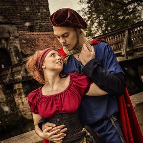 Bild: Der Kaiser und die Gauklerin