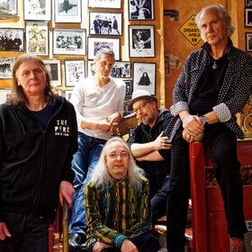 Bild: The Electric Family