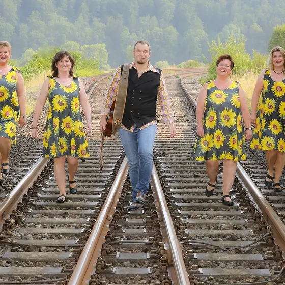 Bild: Die schrillen Fehlaperlen