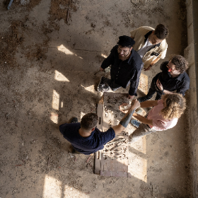 Bild: The Gardener & The Tree