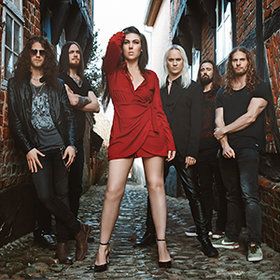 Bild: Amaranthe