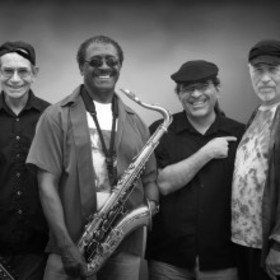 Bild: The GrandMothers of Invention