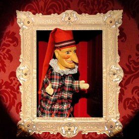 Bild: Nostalgisches Puppentheater