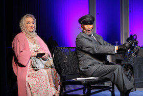 Bild: Miss Daisy und ihr Chauffeur