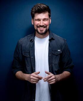 Bild: GASTSPIEL Max Beier • LOVE & ORDER