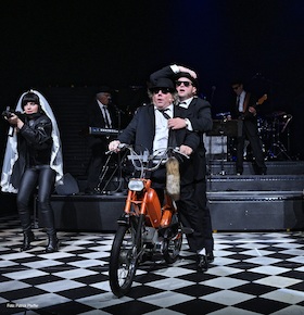 Bild: Die Blues Brothers - Ein Roadtrip through THE LÄND