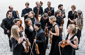 Bild: Stuttgarter Kammerorchester mit Antoine Tamestit