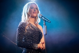 Ein musikalischer Sommerabend mit Marie Winter - Die schönsten Lieder aus Pop, Schlager und Musical