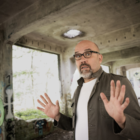 Bild: Lutz von Rosenberg - KEINE BEWEGUNG! Ein satirisches Workout