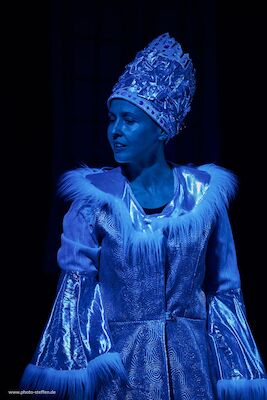 Die Schneekönigin (auf Russisch)