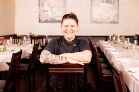 Bild: Ein Tisch voller Heimat – Live-Cooking im Restaurant mahlZEIT!