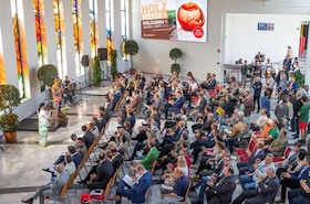 Bild: Internationale Holzmesse 2026 - Eröffnung der Messe: 10 Uhr