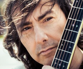 Bild: Pippo Pollina & Palermo Acoustic Quintet - in Concerto