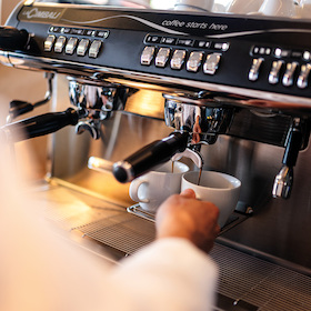 Bild: Muttertagsbrunch - Breakfast & Lunch im Mercedes-Benz Kundencenter Sindelfingen