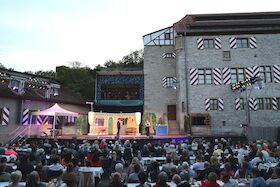 Bild: Festspiel-Cocktail - Frankenfestspiele Röttingen