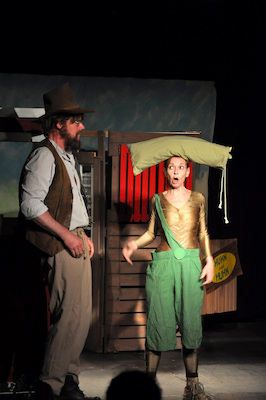 Bild: Pettersson & Findus - Pettersson zeltet