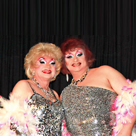 Bild: Jacky & Mara - Travestieshow
