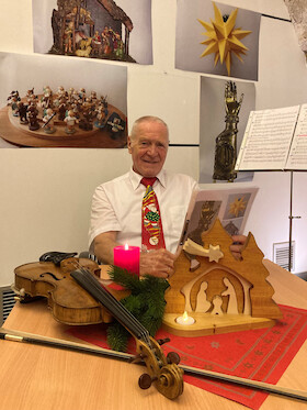 Bild: Musikalischer Adventsnachmittag - Wir singen uns das Weihnachtsfest herbei.