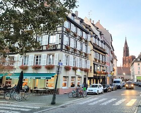 Bild: Literatencafés und Künstlerkneipen