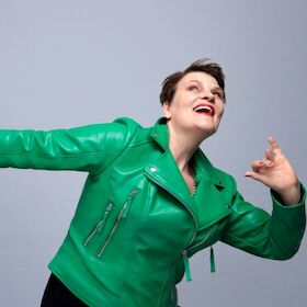 Bild: Kabarett | Gayle Tufts "Please, don't stop the music"