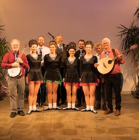 Bild: Matching Ties & die O´Brannlaig Rinceoir Irish Dancers