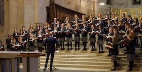 Bild: Mädchenchor am Aachener Dom - Mädchenchor am Aachner Dom