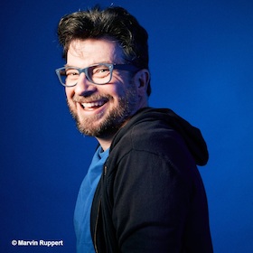 Bild: Alter Falter! - Das neue Stand-up-Comedy-Solo von Hennes Bender - Vorpremiere