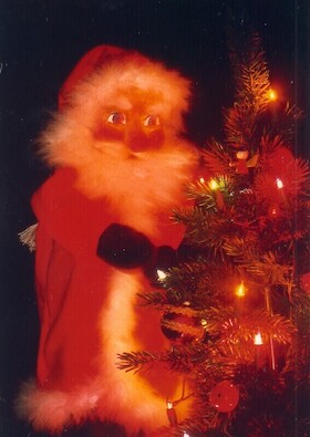 Bild: Kasper und der Weihnachtsmann - Handpuppenspiel für Kinder ab vier Jahren