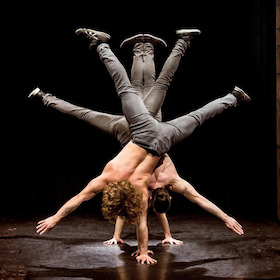 Bild: Wintervarieté - Luftakrobatik, Artistik, Jonglage und Humor