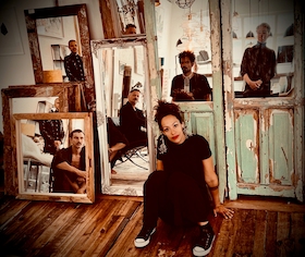 Bild: Ayom (AGO, BRA, ITA, PRT, GRC)