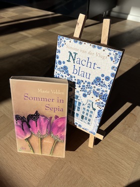 Bild: Bedazzle your Book - mach dein Lieblingsbuch zum Glanzstück