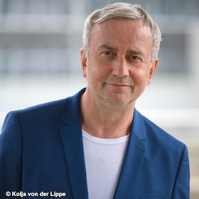 Bild: KIFFEN, KAFFEE & KAJAL - oder warum wir alle Orientalen sind - Kabarett von und mit Kerim Pamuk