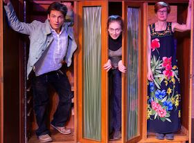 Bild: Theater: Eve und der zerbrochne Krug - Theater Lindenhof