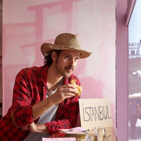 Bild: Lesung und Gespräch | Martin Zinggl | Das ist kein Spaziergang