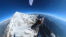 Bild: Zwischen Berg und Himmel - Climb & Fly in Patagonien