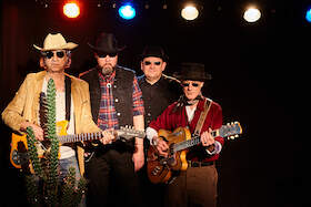 Bild: Enno Palucca & Die Anderen - Support: Jason Arigato - Kein unbeschriebenes Blatt, der Enno!