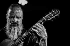 Bild: Jeff Aug - „Katzenjammer“ und andere Geschichten - Gitarrist Jeff Aug mit neuem Album