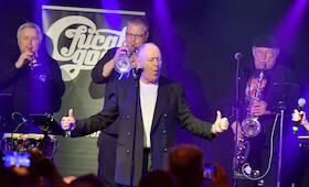 Bild: Chicahlgo - der Sound von Chicago und Blood, Sweat & Tears - Der Brückenkopf wird beben