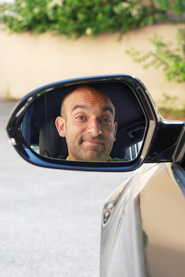 Bild: Django Asül - Rückspiegel 2026: Ein satirischer Jahresrückblick