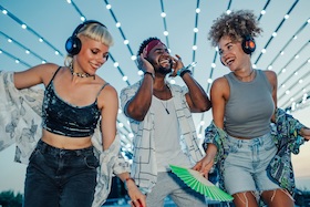 Bild: Silent Disco am Schönbuchturm Herrenberg - Tanzen unter Sternen