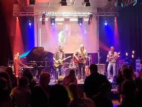 Bild: Rio Reiser - gespielt von Die Unbestechlichen - zu Gast L.A.R.S.