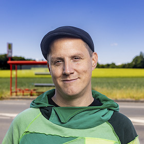 Bild: Sebastian 23 - Zusammenhaltestelle