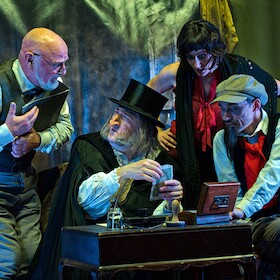 Bild: Eine Weihnachtsgeschichte - Charles Dickens