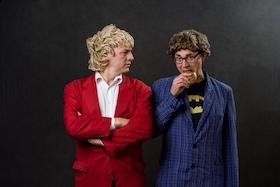 Bild: Zärtlichkeiten mit Freunden - "Alles muss, nichts kann"