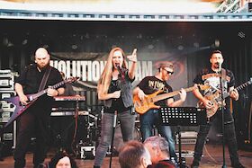 Bild: Sommer Special mit Revolution of a dream