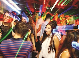 Bild: Silent Disco - Kopfhörer Party mit DJ