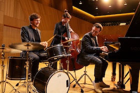 Bild: Ella & Louis Jazz Club im Holzhausenschlösschen - Frank Dupree Trio