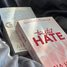 Bild: Bedazzle your Book – mach dein Lieblingsbuch zum Glanzstück!