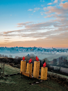 Bild: Fackelwanderung durch die Reben zum Galgenberg
