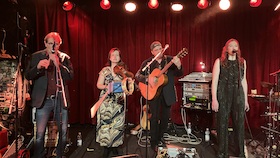 Bild: DHALIAS LANE - Irish Folk